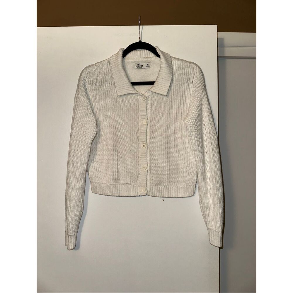 Hollister Medium White Chunky Knit Collared Button Down Sweater EUC
